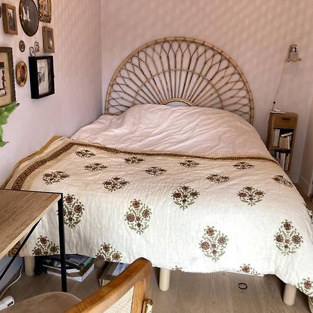 Appartement Cosy Dans Le 9E Париж Екстериор снимка