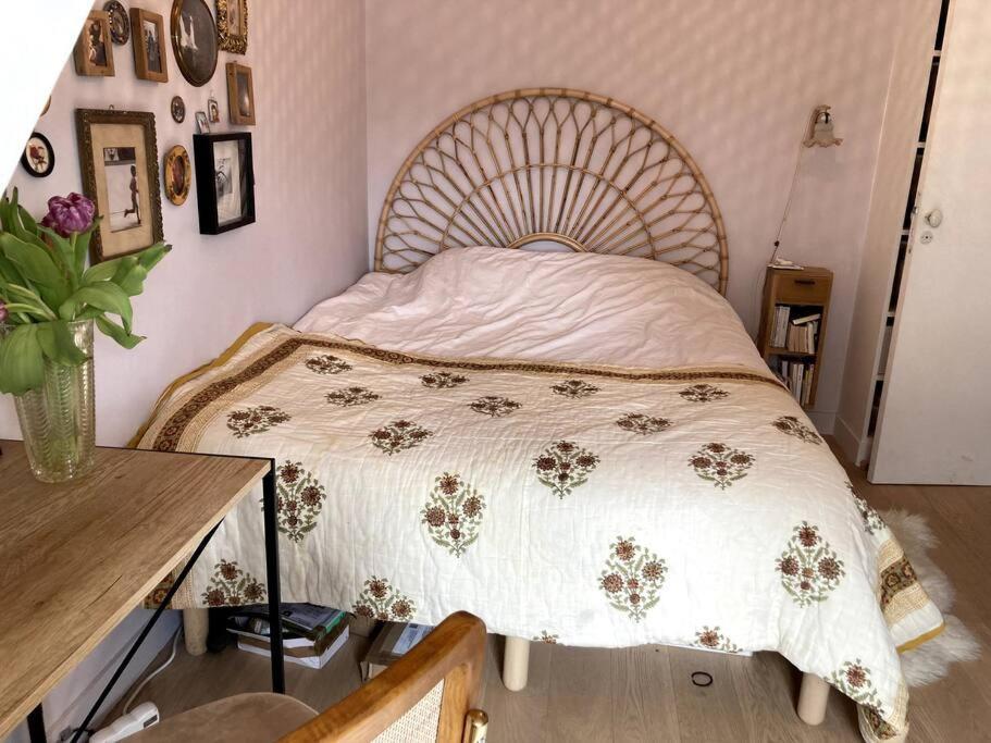 Appartement Cosy Dans Le 9E Париж Екстериор снимка